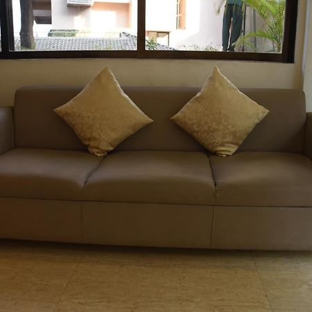 Hotel Galaxy Comforts Mumbai Bagian luar foto