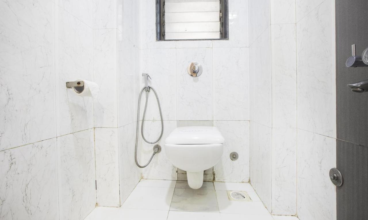 Hotel Galaxy Comforts Mumbai Bagian luar foto