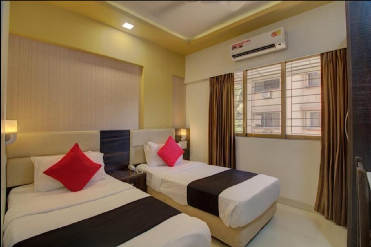Hotel Galaxy Comforts Mumbai Bagian luar foto