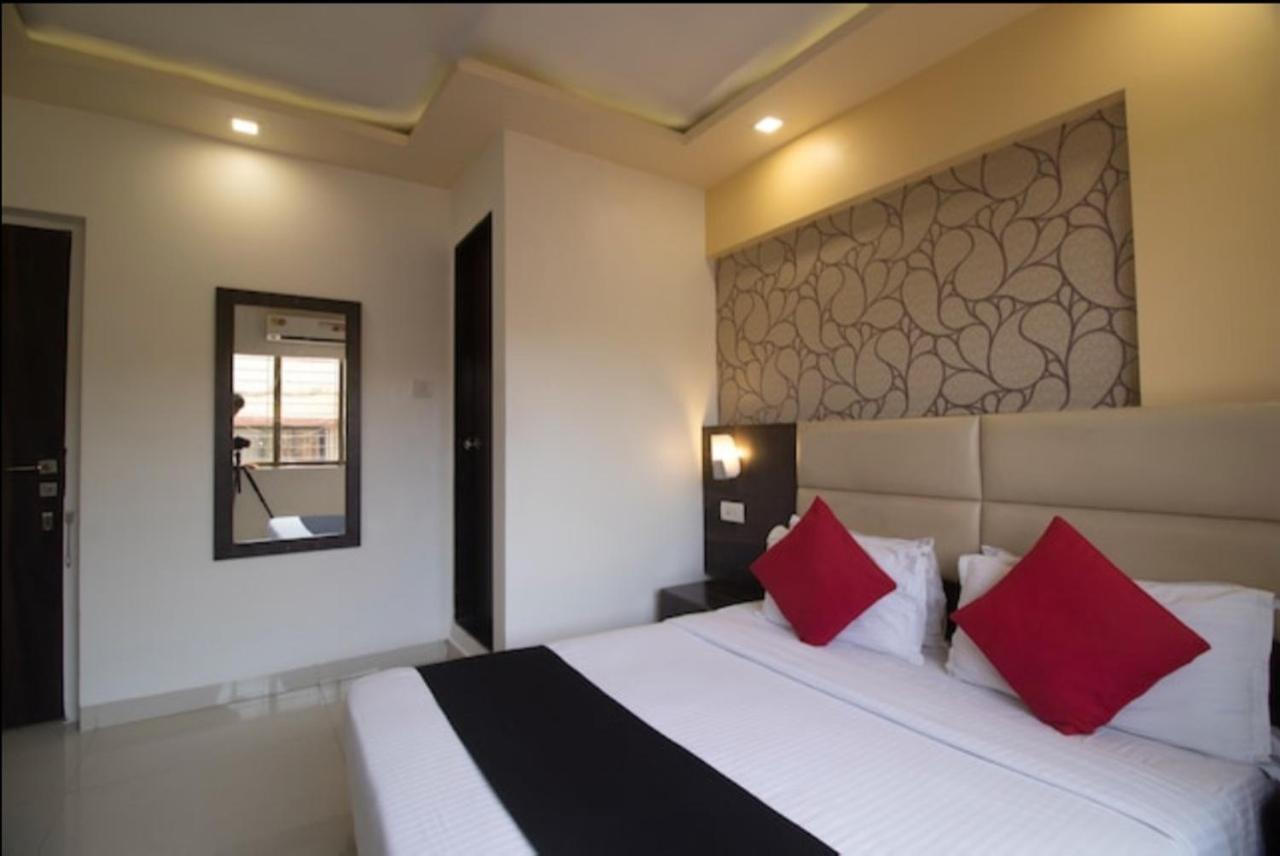 Hotel Galaxy Comforts Mumbai Bagian luar foto