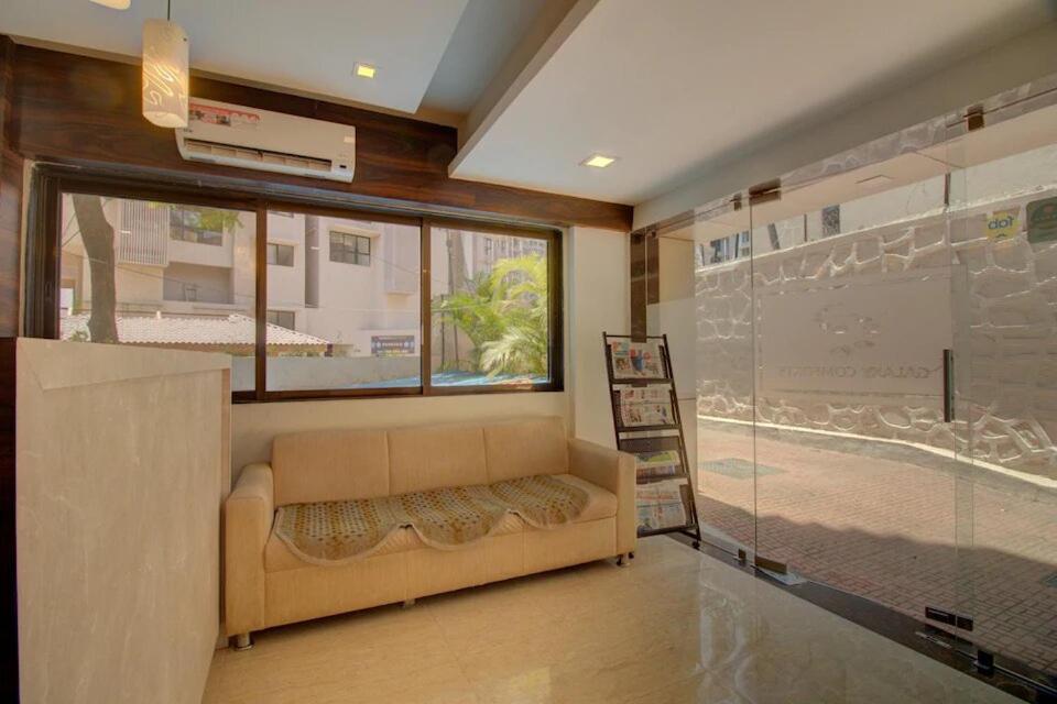 Hotel Galaxy Comforts Mumbai Bagian luar foto