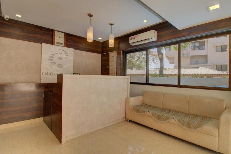 Hotel Galaxy Comforts Mumbai Bagian luar foto