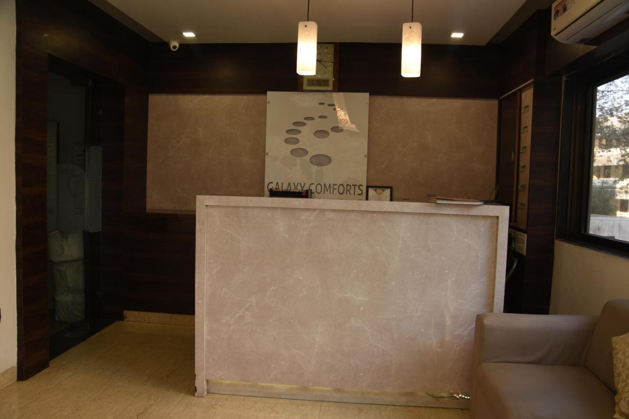 Hotel Galaxy Comforts Mumbai Bagian luar foto